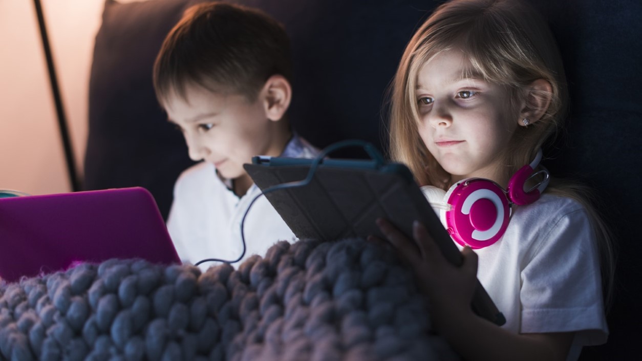 Navigating Screen Time for Children: Importance, Benefits, and Age-Appropriate Guidelines 