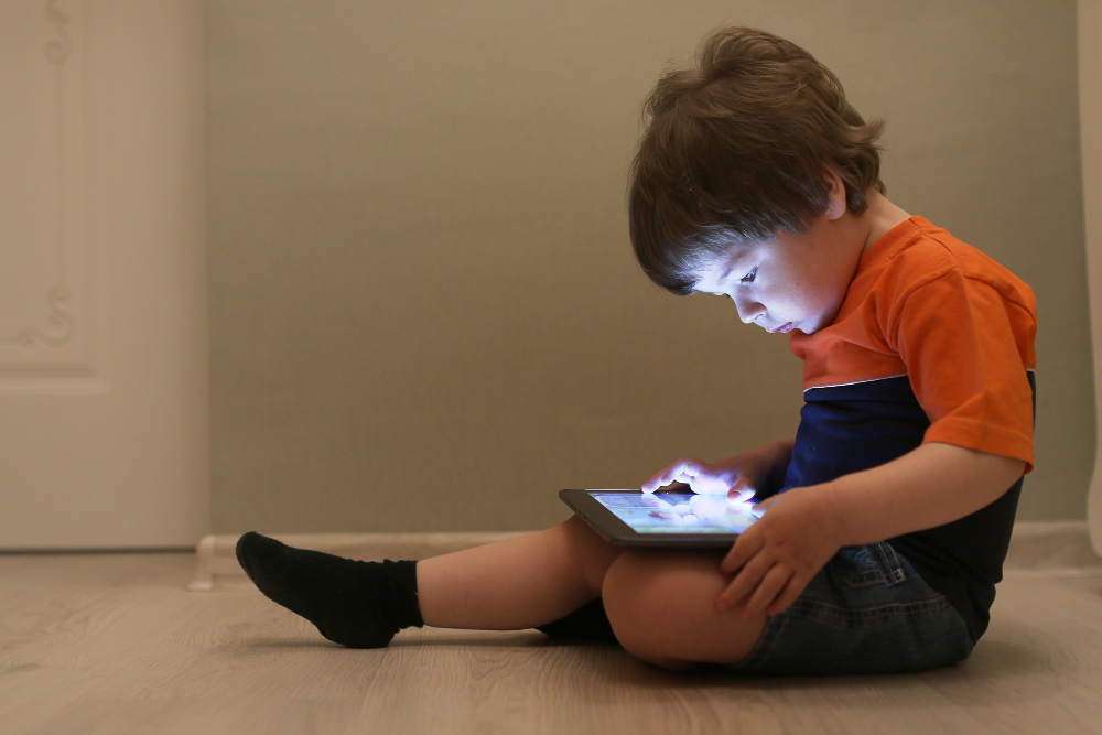 The Impact of Excessive Screen Time on Children and How to Manage It